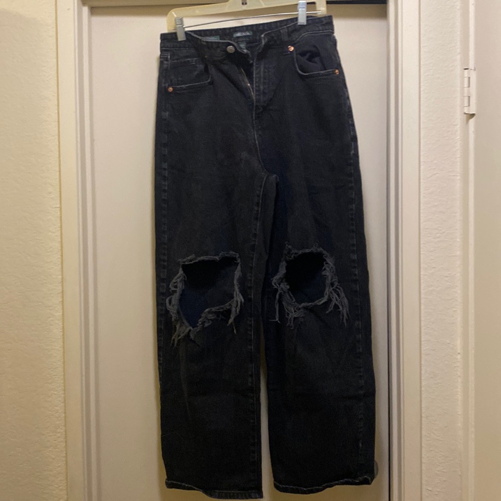 Highest rise m, baggy fit. Size 6/29 regular